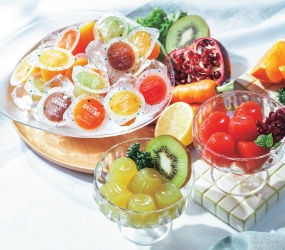 〔カゴメ GREENS 
Catch the Rainbow〕
食べるスムージー
レインボーギフト 6袋入