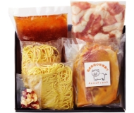 福岡「Apex Fresh」
博多黒牛もつ鍋セット・国産豚ロース味噌漬けセット
税込6,080円