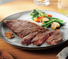 黒毛和牛
サーロインステーキ用牛肉
