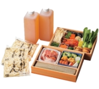 〔道頓堀 今井〕
うどん寄せ鍋（2人前）