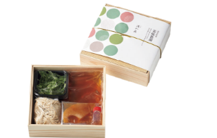 京都府｢京料理 清和荘｣
            丸仕立て鱶鰭（ふかひれ）
            ラーメン（2人前）