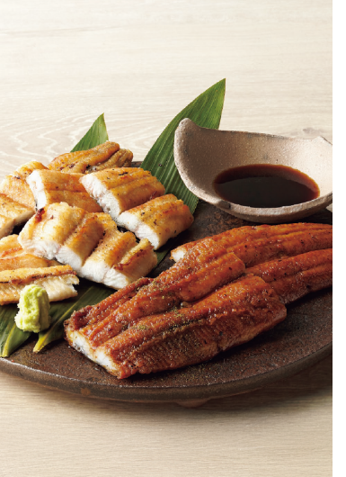 大阪｢炭焼きうなぎの魚伊｣
              魚伊一貫作り炭火焼うなぎ 蒲焼･白焼3尾セット