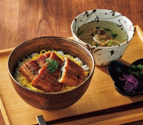 〔炭焼きうなぎの魚伊〕
				炭火焼うなぎ個食セット4人前
