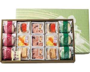 〔京都･洛東 料亭 わらびの里〕
料亭一膳と最中スープ