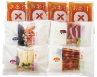 〔美々卯〕
個食うどんセット彩