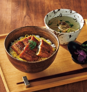 〔炭焼きうなぎの魚伊〕
炭火焼うなぎ個食セット
4人前
