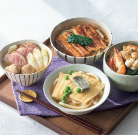 〔美々卯〕
個食うどんセット彩