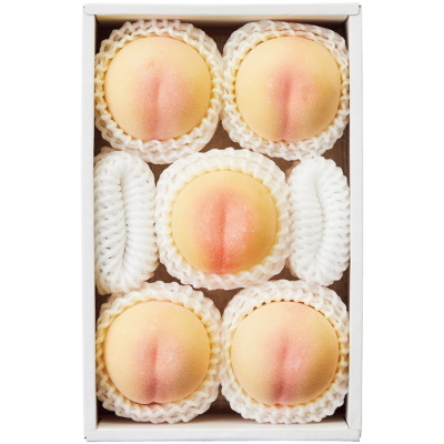 あら川の桃