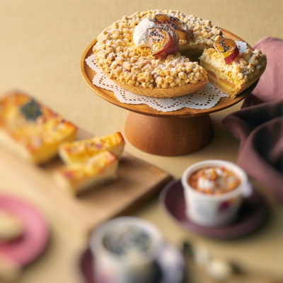 お芋とりんごのクランブルケーキ